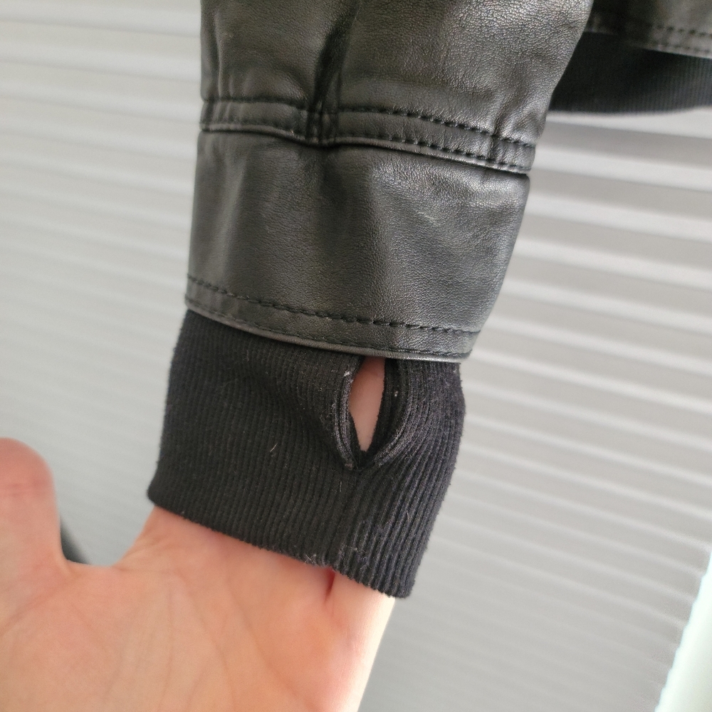Leather jacket - Picture 3 of 3